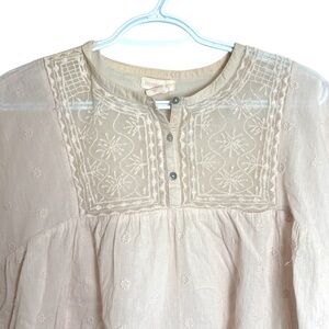 2/$30 Shabby Chic Cream Embroidered Top and Shorts Size Large